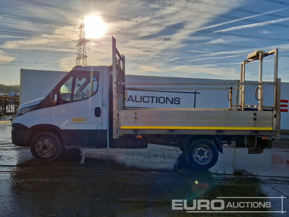 2015 Iveco Daily 35C13 - Automašīna ar kravas platformu: foto 2 2015 Iveco Daily 35C13 - Automašīna ar kravas platformu: foto 2