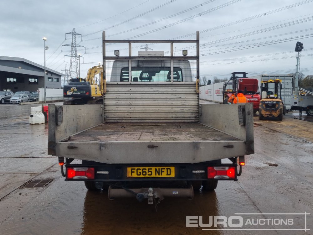 2015 Iveco Daily 35C13D - Automašīna ar kravas platformu: foto 4 2015 Iveco Daily 35C13D - Automašīna ar kravas platformu: foto 4