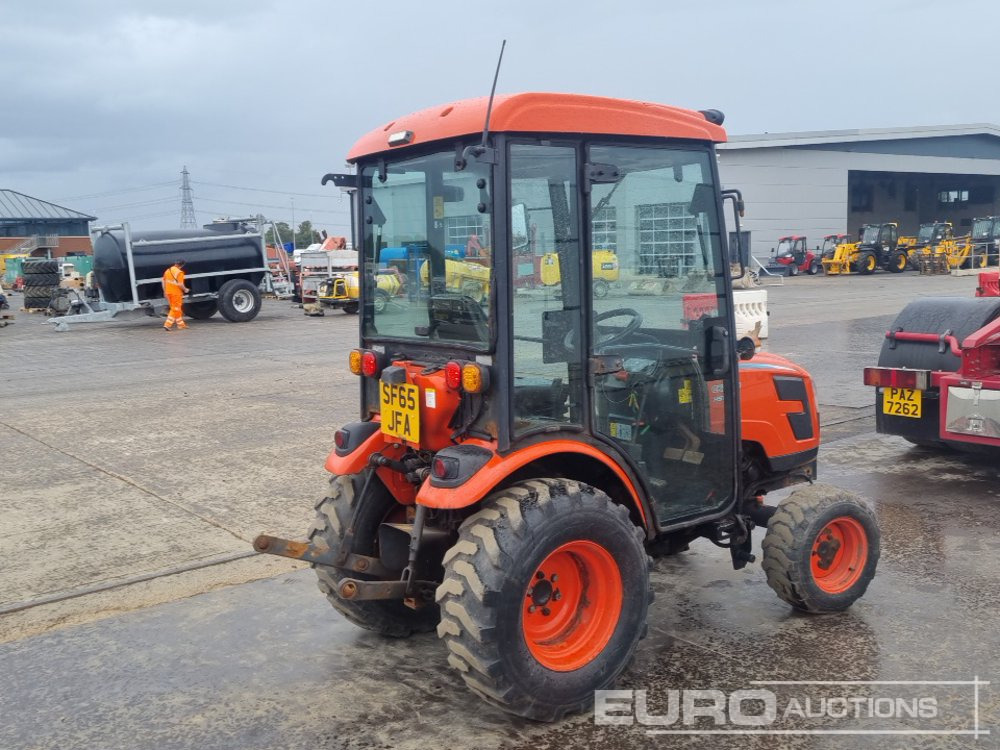 2015 Kioti CK2810HST - Mini traktors: foto 5 2015 Kioti CK2810HST - Mini traktors: foto 5