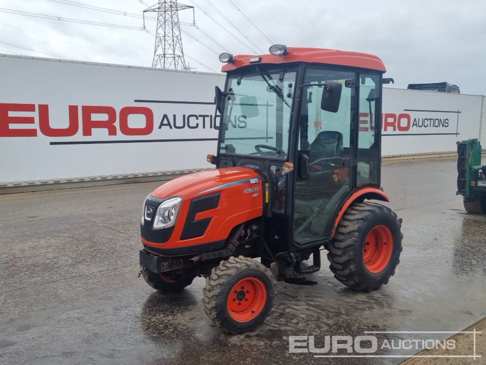 2015 Kioti CK2810HST - Mini traktors: foto 1 2015 Kioti CK2810HST - Mini traktors: foto 1