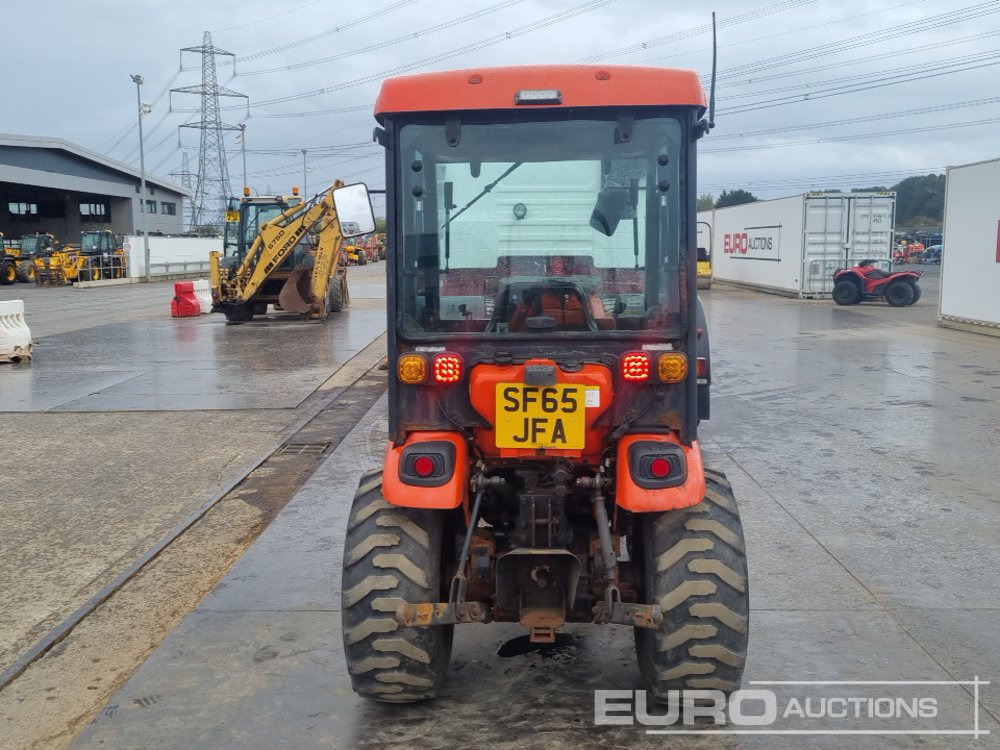 2015 Kioti CK2810HST - Mini traktors: foto 4 2015 Kioti CK2810HST - Mini traktors: foto 4