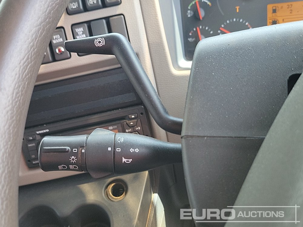 Autocisterna 2015 Volvo FL280: foto 40