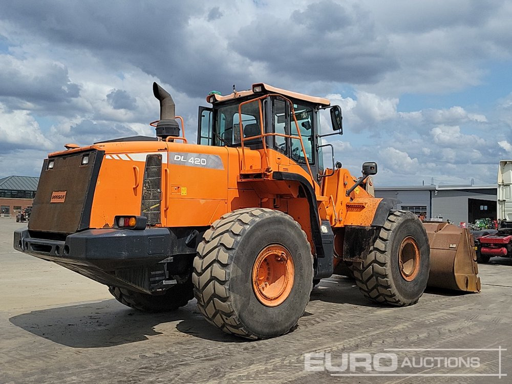 2016 Doosan DL420-3 - Riteņu iekrāvējs: foto 5 2016 Doosan DL420-3 - Riteņu iekrāvējs: foto 5