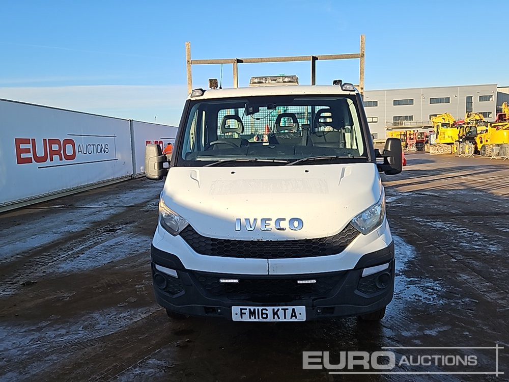 Automašīna ar kravas platformu 2016 Iveco Daily 35C13: foto 8
