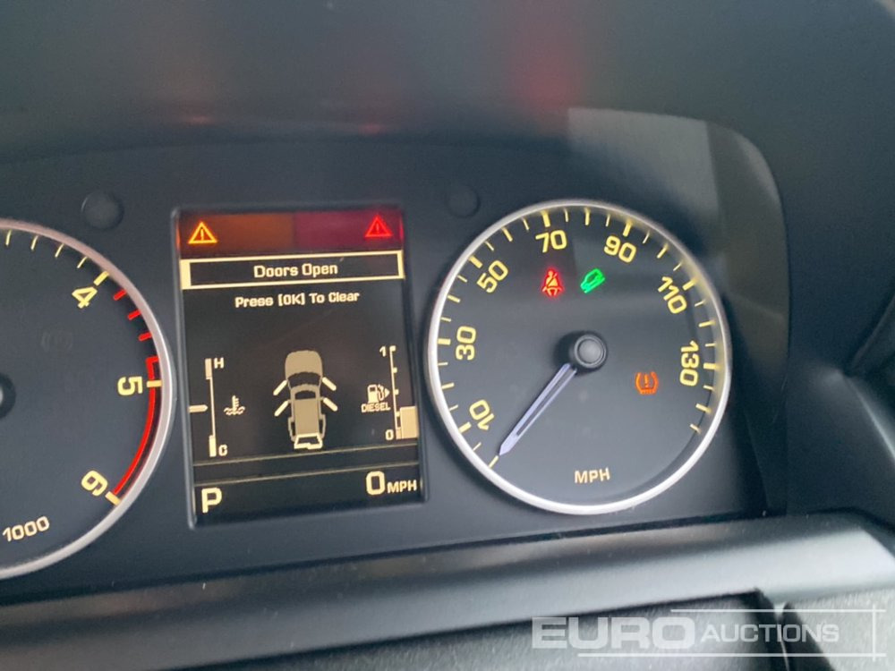 SUV 2016 Land Rover Discovery SE: foto 33 SUV 2016 Land Rover Discovery SE: foto 33