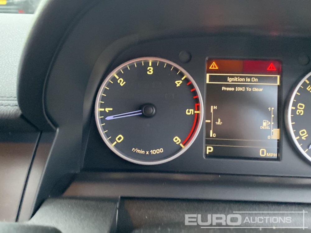 SUV 2016 Land Rover Discovery SE: foto 32 SUV 2016 Land Rover Discovery SE: foto 32