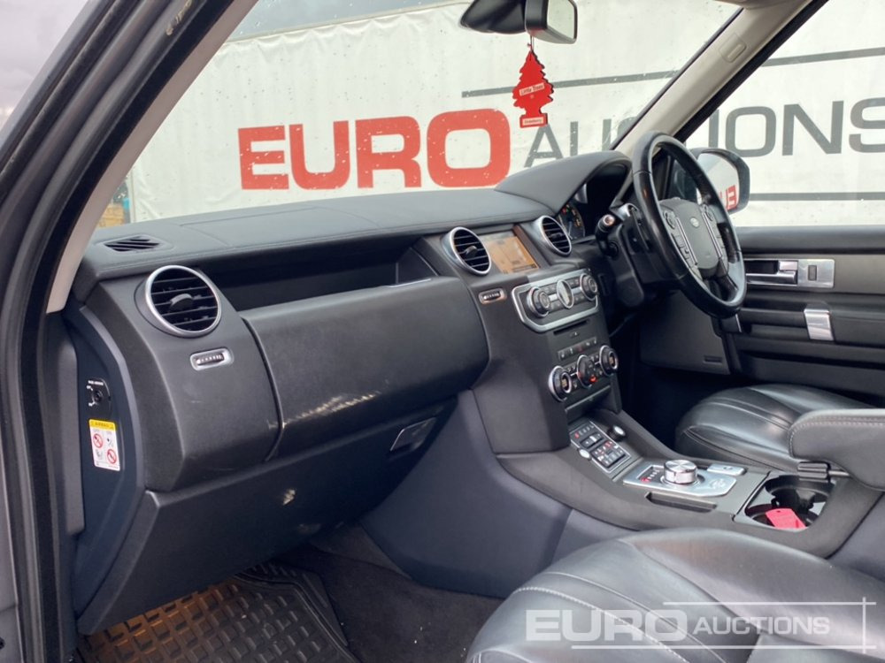 SUV 2016 Land Rover Discovery SE: foto 14 SUV 2016 Land Rover Discovery SE: foto 14