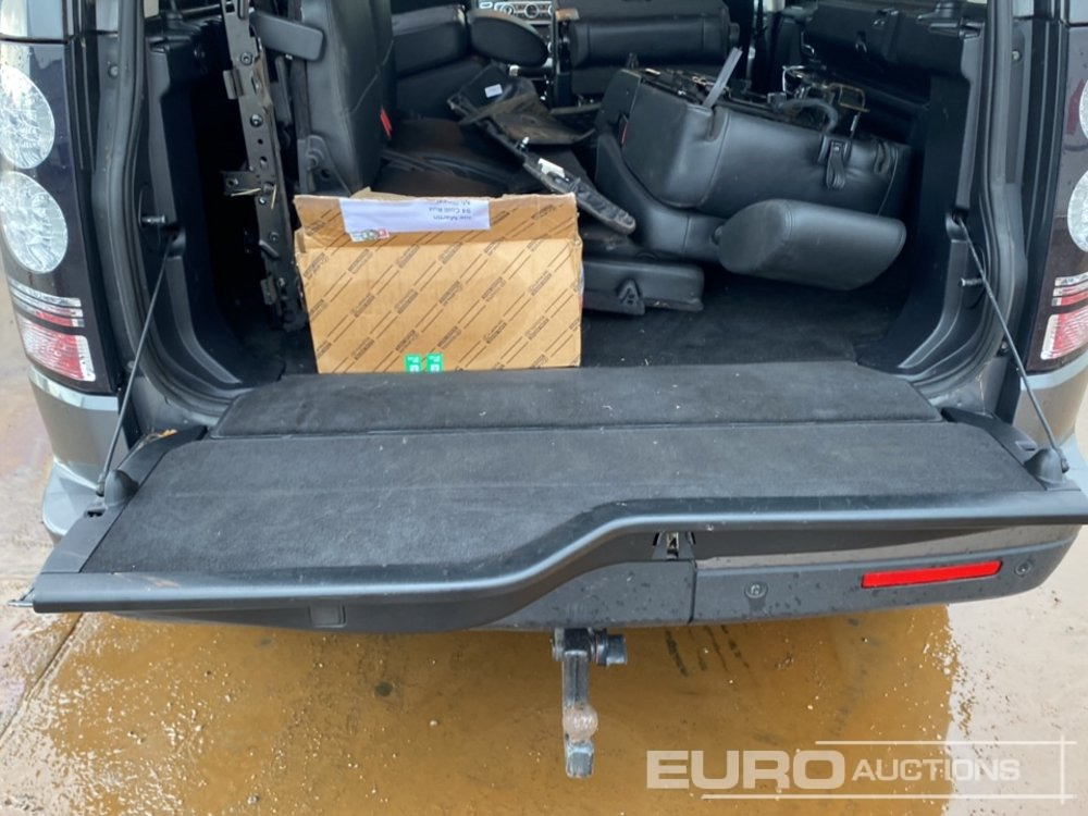 SUV 2016 Land Rover Discovery SE: foto 18 SUV 2016 Land Rover Discovery SE: foto 18