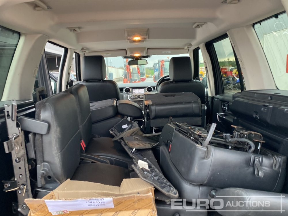 SUV 2016 Land Rover Discovery SE: foto 21 SUV 2016 Land Rover Discovery SE: foto 21