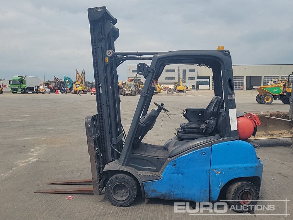 2016 Linde H20T-01 - Gāzes iekrāvējs: foto 2 2016 Linde H20T-01 - Gāzes iekrāvējs: foto 2