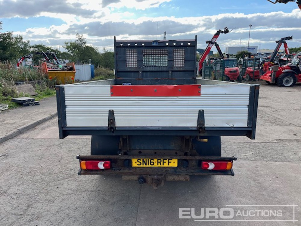 2016 Nissan Cabster NT400 - Komercauto pašizgāzējs: foto 4 2016 Nissan Cabster NT400 - Komercauto pašizgāzējs: foto 4