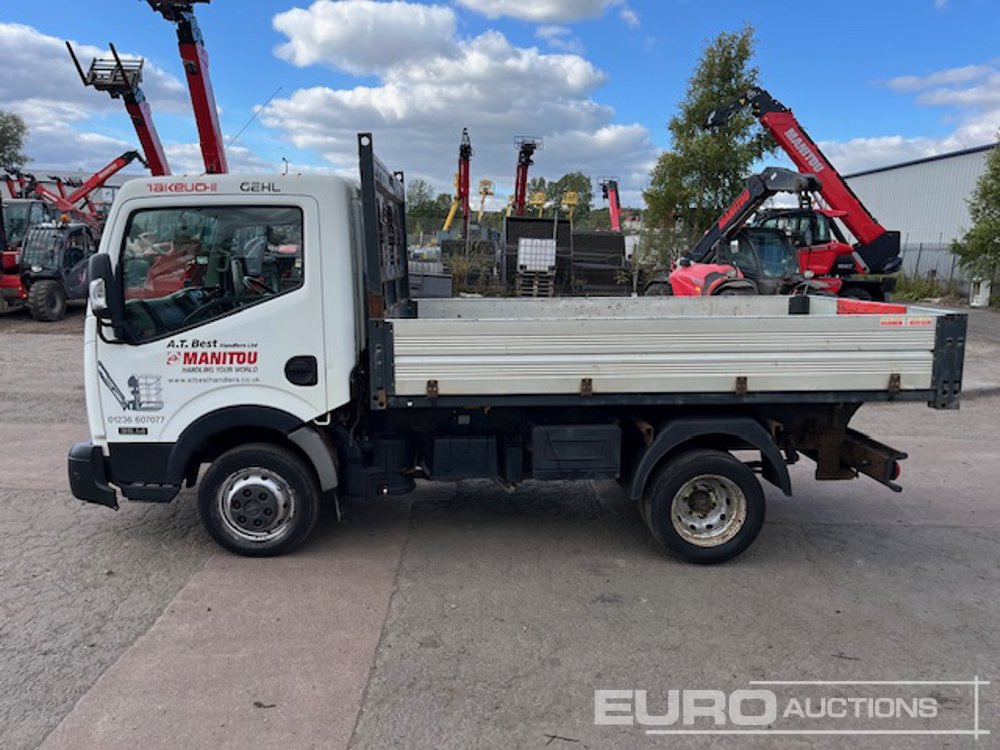 2016 Nissan Cabster NT400 - Komercauto pašizgāzējs: foto 2 2016 Nissan Cabster NT400 - Komercauto pašizgāzējs: foto 2