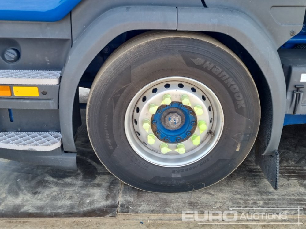 Bortu kravas automašīna/ Platforma pārvadāšana smagās tehnikas 2016 Scania R490: foto 9
