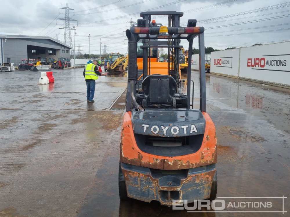 2016 Toyota 02-8FD30 - Autokrāvējs: foto 4 2016 Toyota 02-8FD30 - Autokrāvējs: foto 4