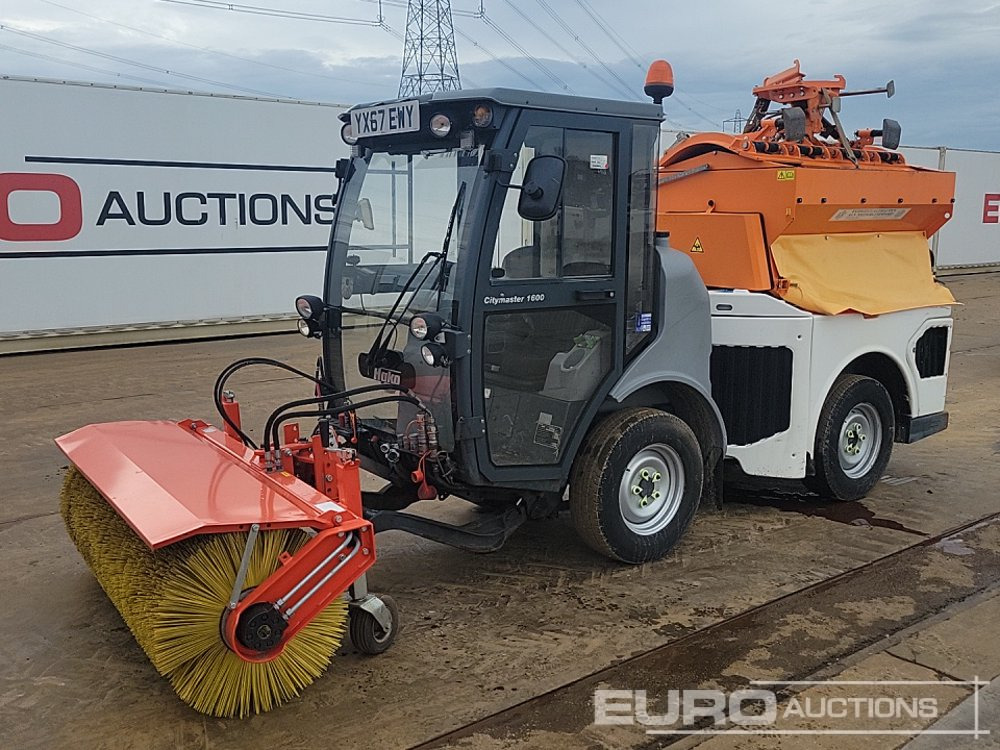 2017 Hako Citymaster 1600 4x2 Compact Gritter, Hydraulic Snow Plough & Sweeper Attachment, Reverse Camera, Automatic Gearbox (Reg. Docs. Available) - Ielu tīrīšanas mašīna: foto 1 2017 Hako Citymaster 1600 4x2 Compact Gritter, Hydraulic Snow Plough & Sweeper Attachment, Reverse Camera, Automatic Gearbox (Reg. Docs. Available) - Ielu tīrīšanas mašīna: foto 1