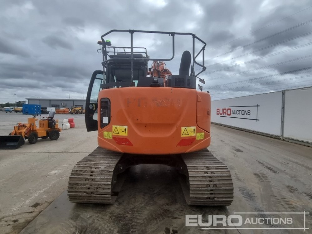 2017 Hitachi ZX135US-6 - Kāpurķēžu ekskavators: foto 4 2017 Hitachi ZX135US-6 - Kāpurķēžu ekskavators: foto 4