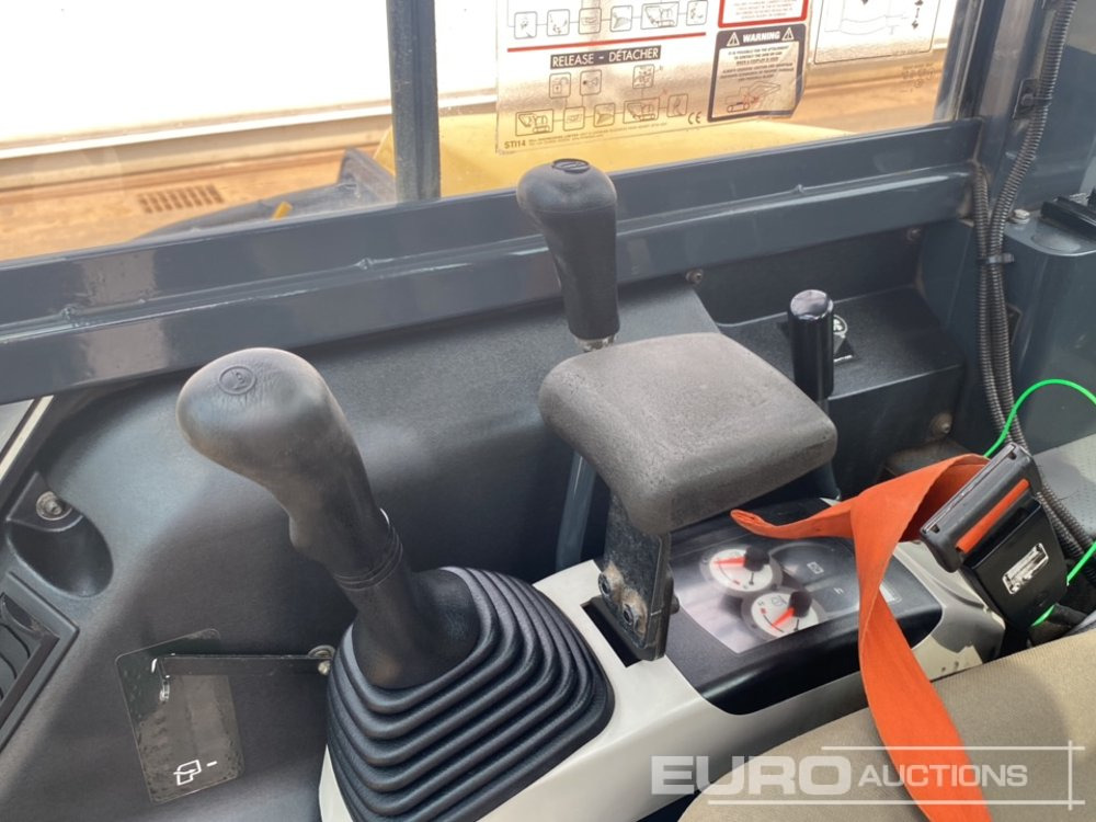 Mini-ekskavators 2017 Komatsu PC55MR-3: foto 33