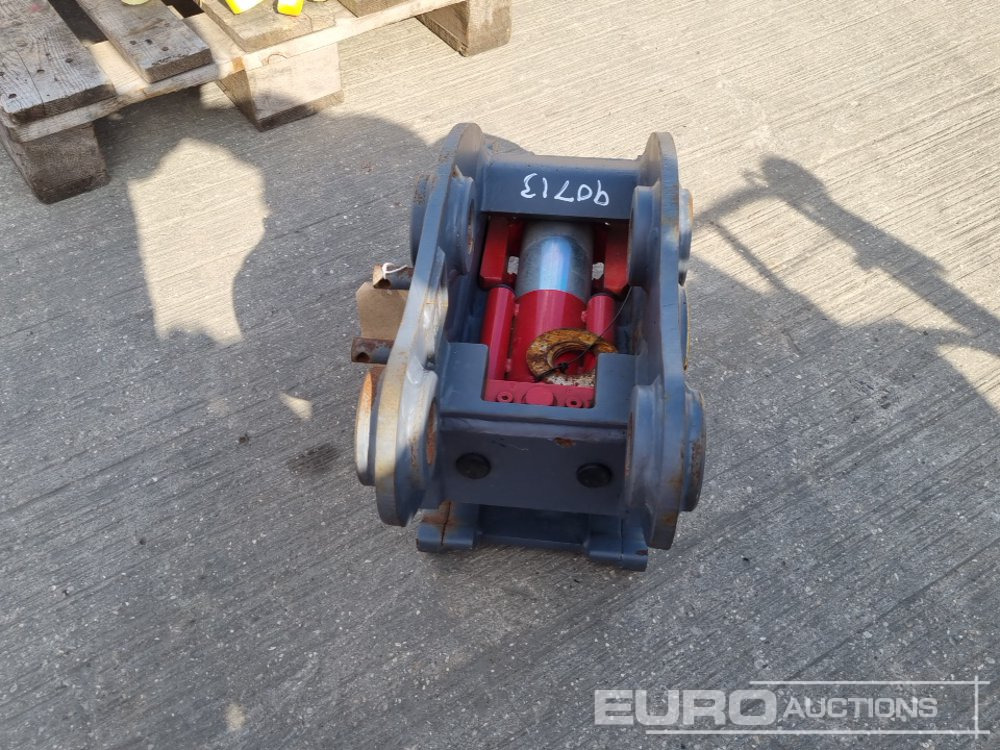 2017 Strickland Hydraulic Double Lock QH 45mm Pin to suit 4-6 Ton Excavator - Ātrā sakabe: foto 4 2017 Strickland Hydraulic Double Lock QH 45mm Pin to suit 4-6 Ton Excavator - Ātrā sakabe: foto 4