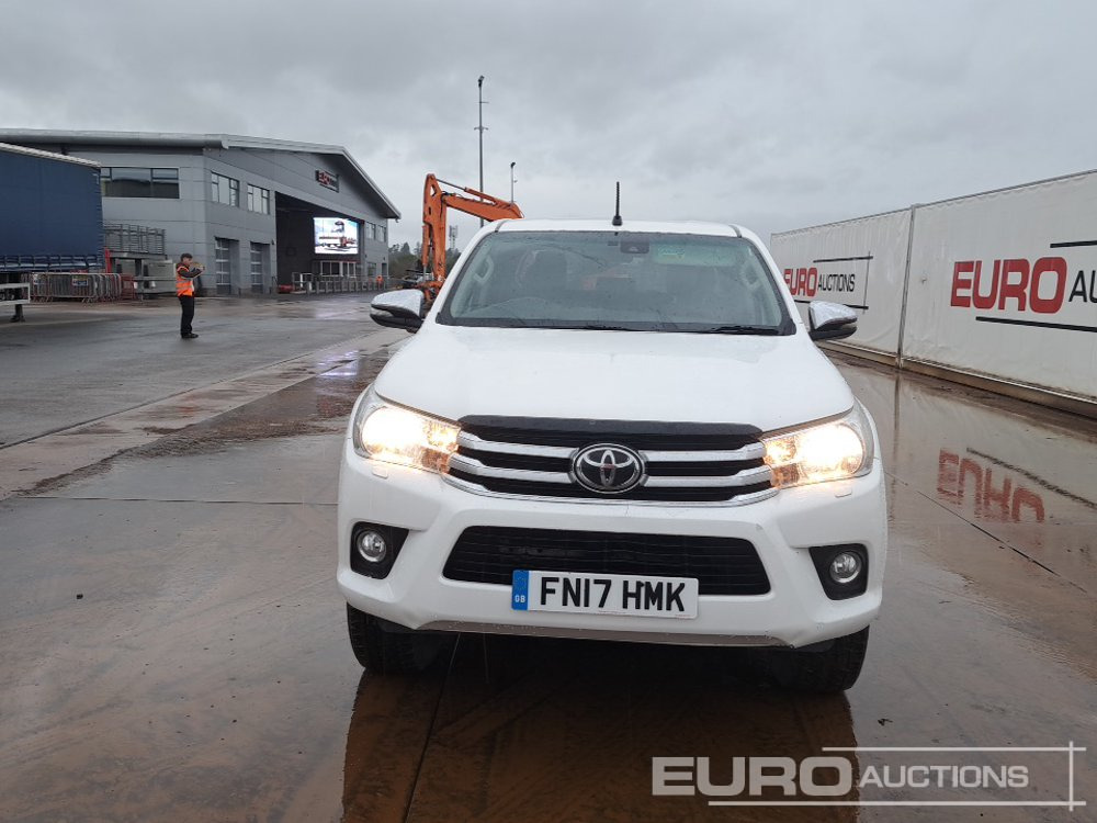 Pikaps 2017 Toyota Hilux: foto 8