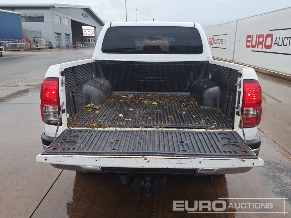 Pikaps 2017 Toyota Hilux: foto 34