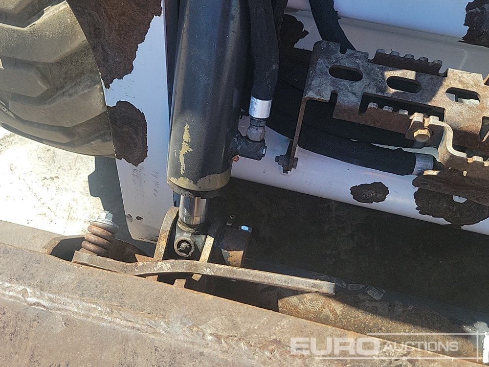 Kompaktiekrāvējs 2018 Bobcat S510: foto 17
