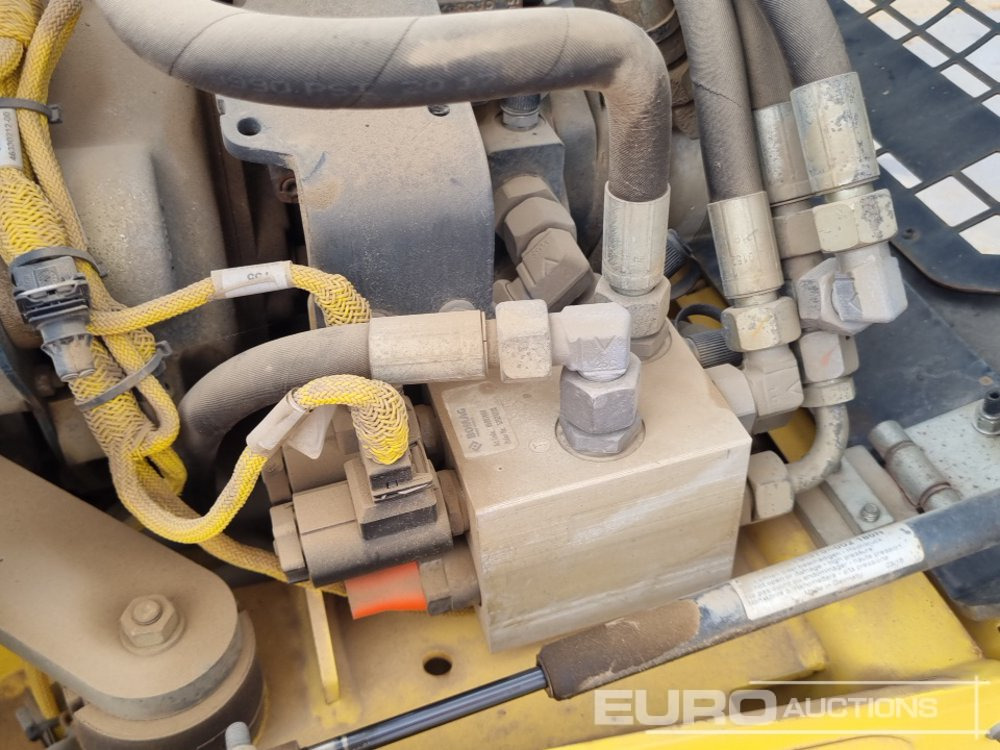 Veltnis 2018 Bomag BW80AD-5: foto 27