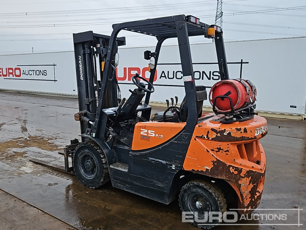 2018 Doosan G25GP - Autokrāvējs: foto 3 2018 Doosan G25GP - Autokrāvējs: foto 3