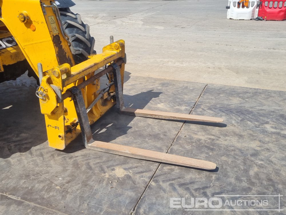 Teleskopiskais iekrāvējs 2018 JCB 535-95: foto 22