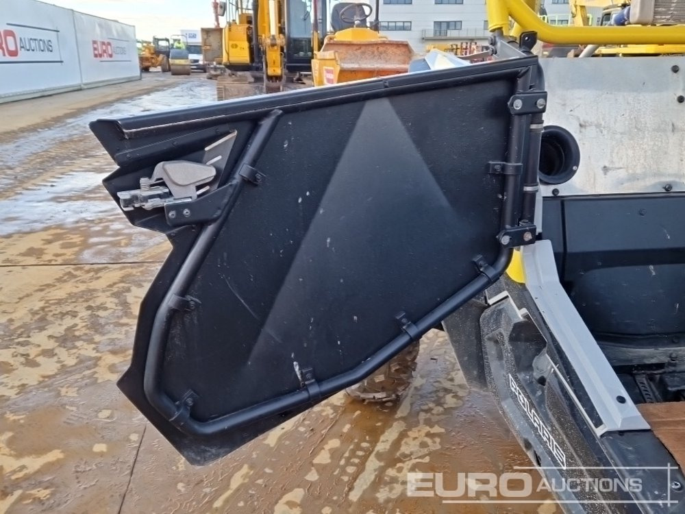 Kvadricikls 2018 Polaris RZR1000: foto 24 Kvadricikls 2018 Polaris RZR1000: foto 24