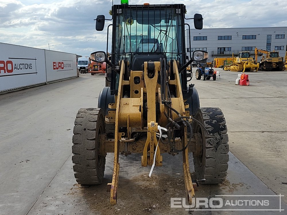 Riteņu iekrāvējs 2019 CAT 908M: foto 8
