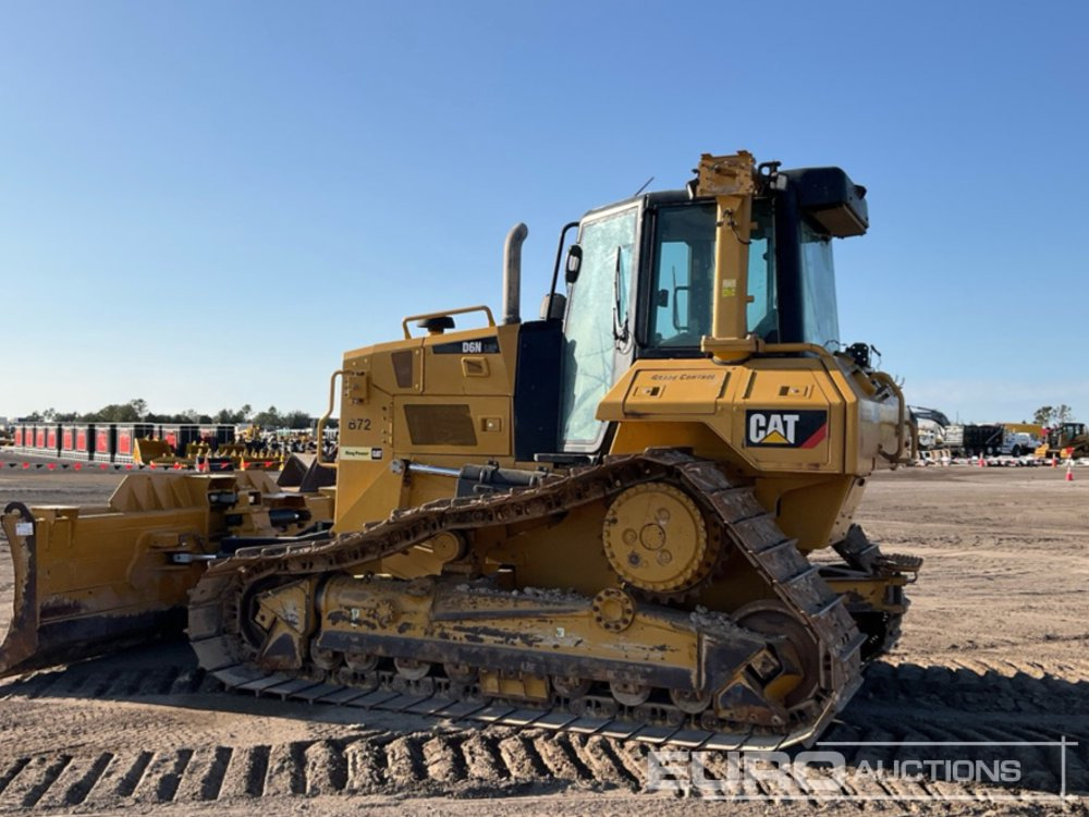 2019 CAT D6N LGP - Buldozers: foto 3 2019 CAT D6N LGP - Buldozers: foto 3