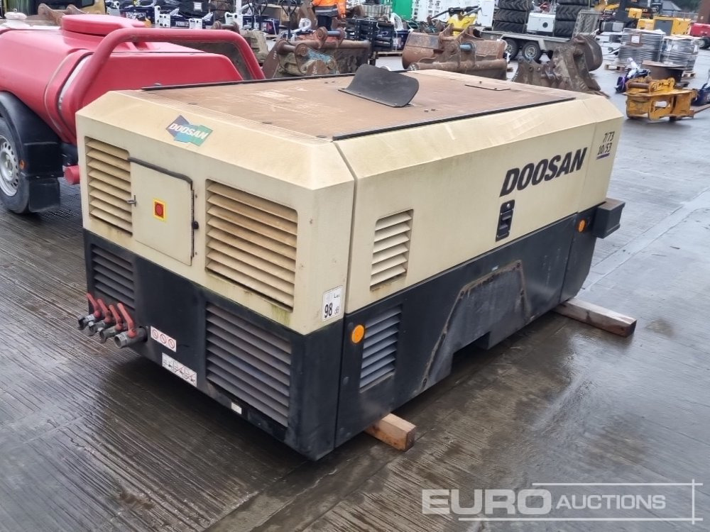 2019 Doosan 7/73-10/53 250CFM - Gaisa kompresors: foto 1 2019 Doosan 7/73-10/53 250CFM - Gaisa kompresors: foto 1