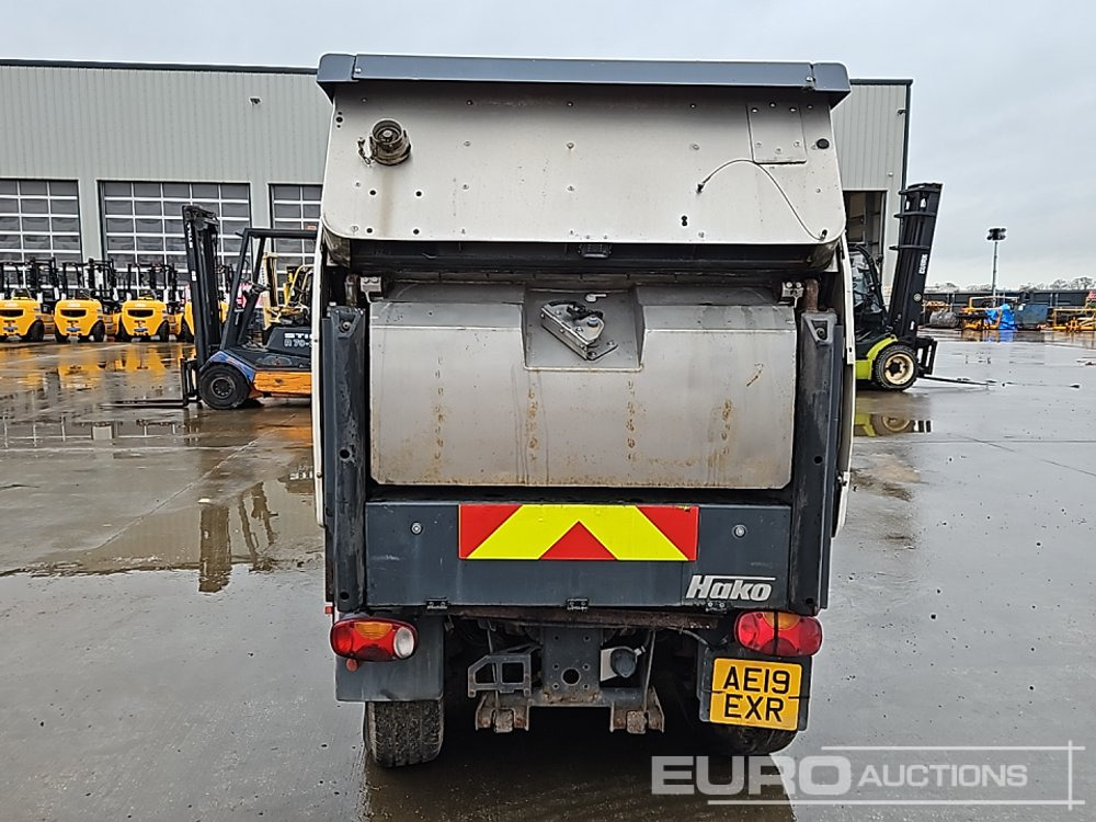 2019 Hako CITY MASTER 2200 - Ielu tīrīšanas mašīna: foto 4 2019 Hako CITY MASTER 2200 - Ielu tīrīšanas mašīna: foto 4