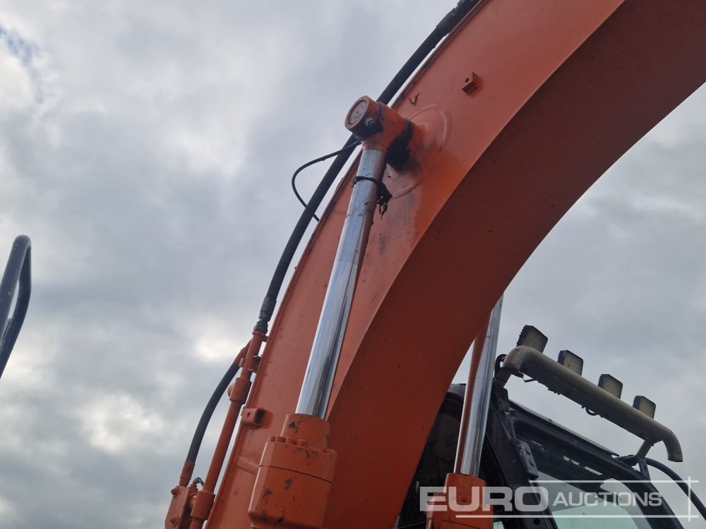 Kāpurķēžu ekskavators 2019 Hitachi ZX130LCN-6: foto 34