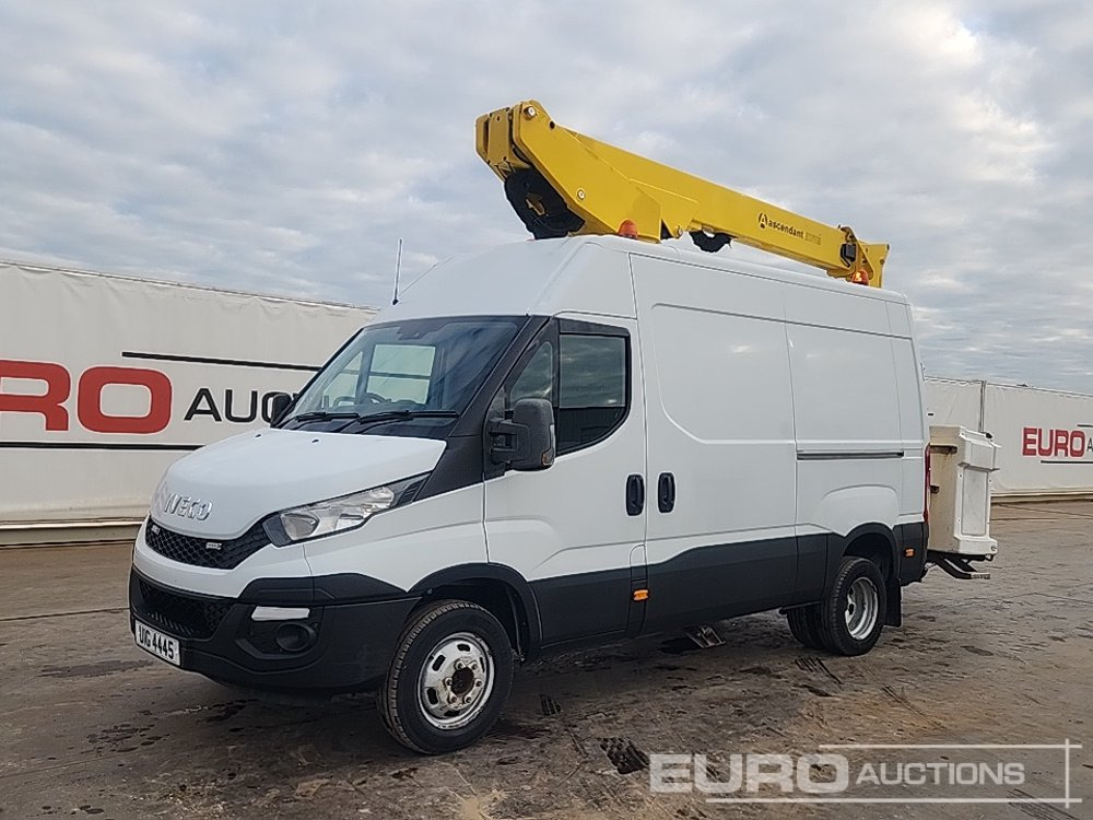 2019 Iveco Daily 50C15 - Autopacēlājs: foto 1 2019 Iveco Daily 50C15 - Autopacēlājs: foto 1