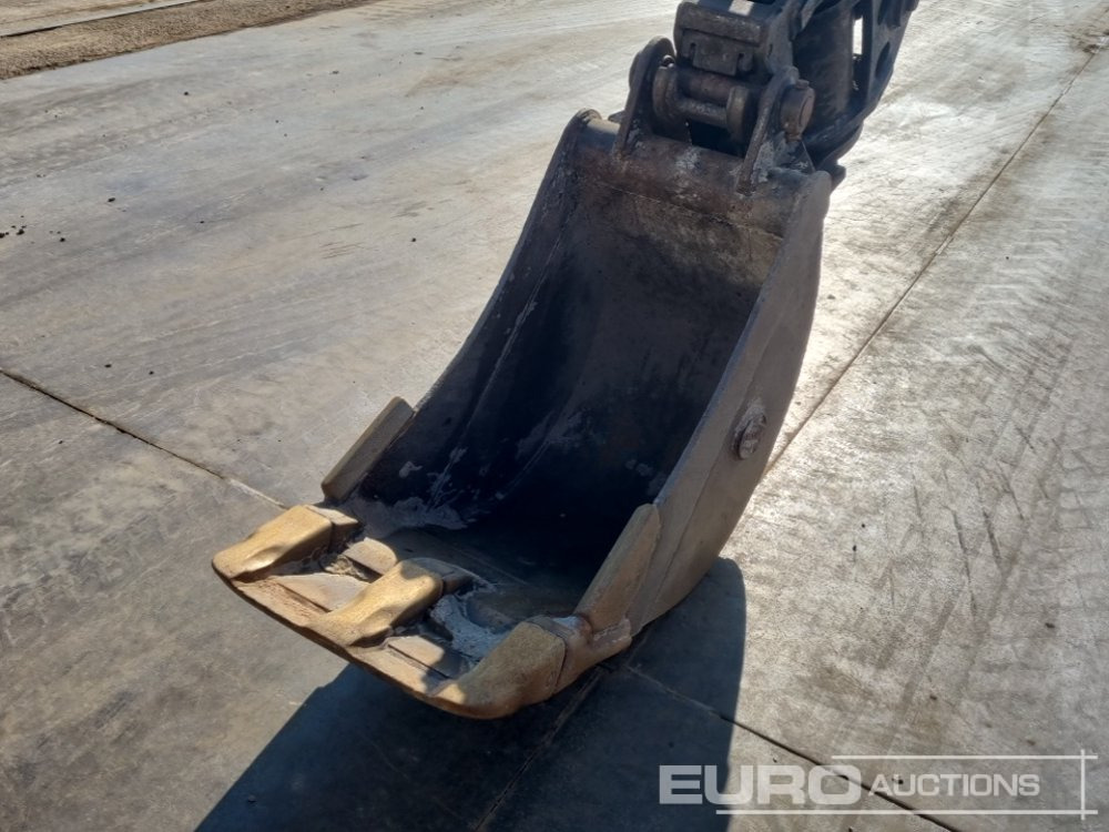 Kāpurķēžu ekskavators 2019 JCB 100C-1: foto 17