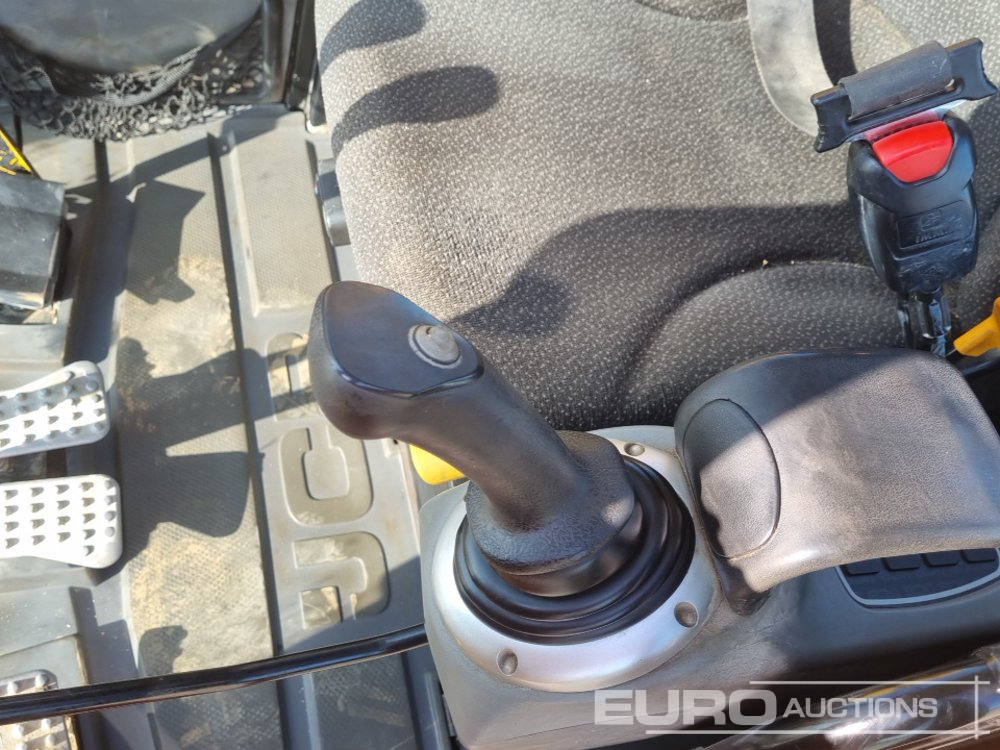 Kāpurķēžu ekskavators 2019 JCB 100C-1: foto 37