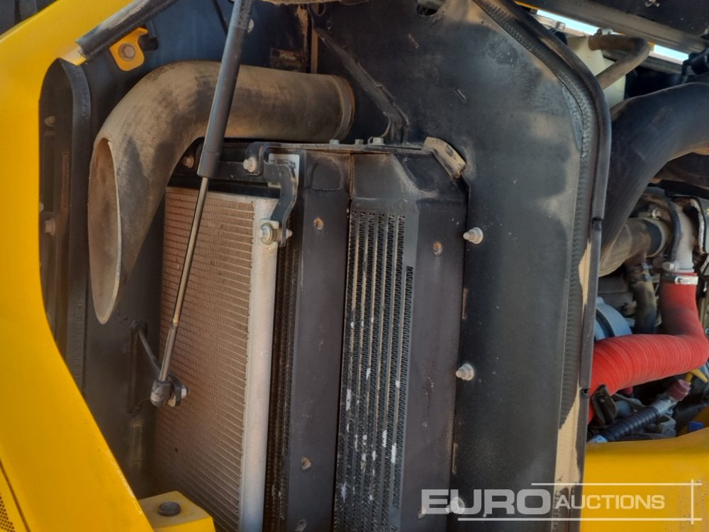 Kāpurķēžu ekskavators 2019 JCB 100C-1: foto 27