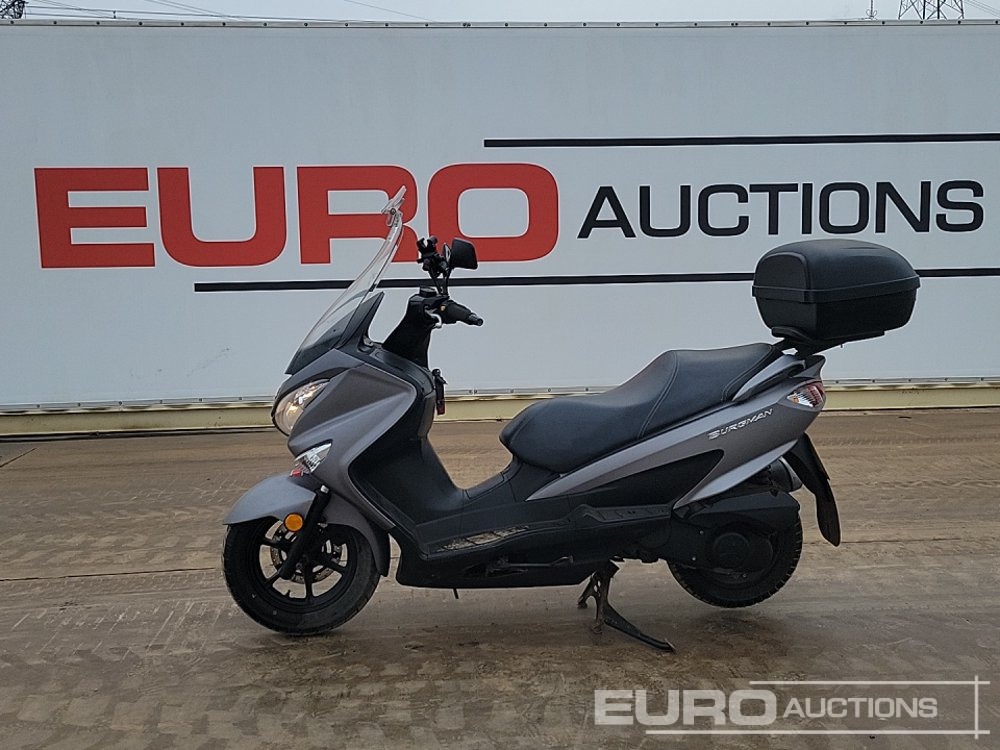 2019 Suzuki Burgman - Motocikls: foto 2 2019 Suzuki Burgman - Motocikls: foto 2