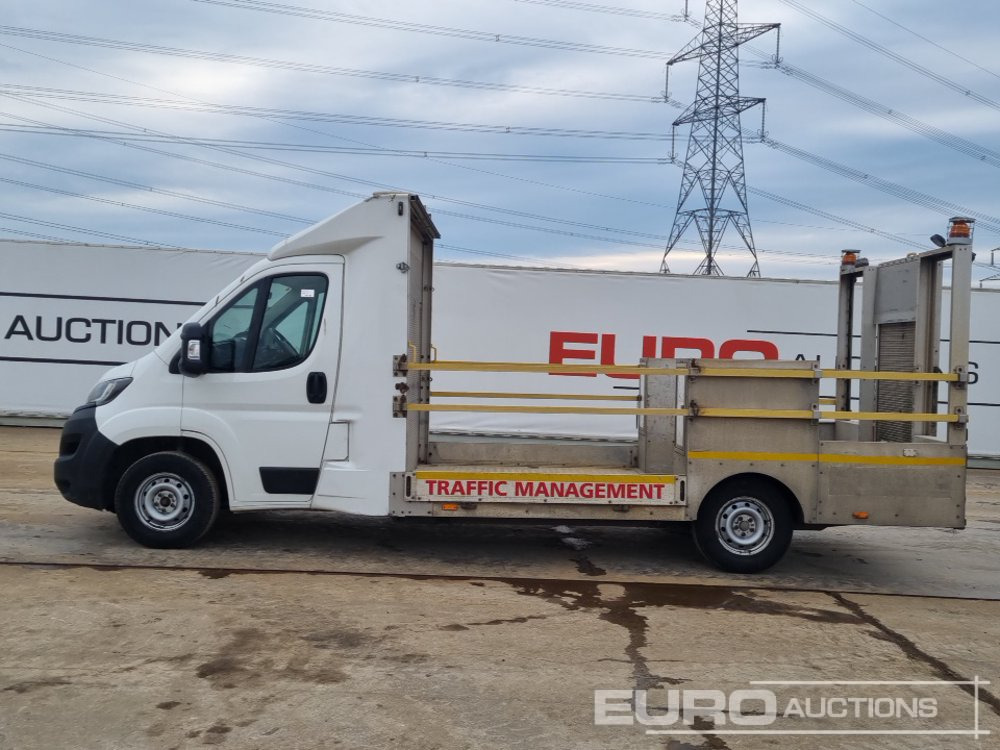 2020 Peugeot Boxer 335 - Automašīna ar kravas platformu: foto 2 2020 Peugeot Boxer 335 - Automašīna ar kravas platformu: foto 2