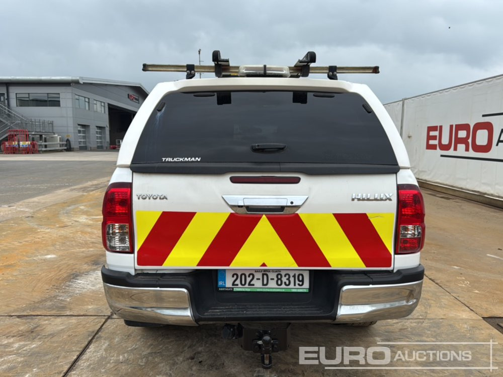 2020 Toyota Hilux - Pikaps: foto 4 2020 Toyota Hilux - Pikaps: foto 4