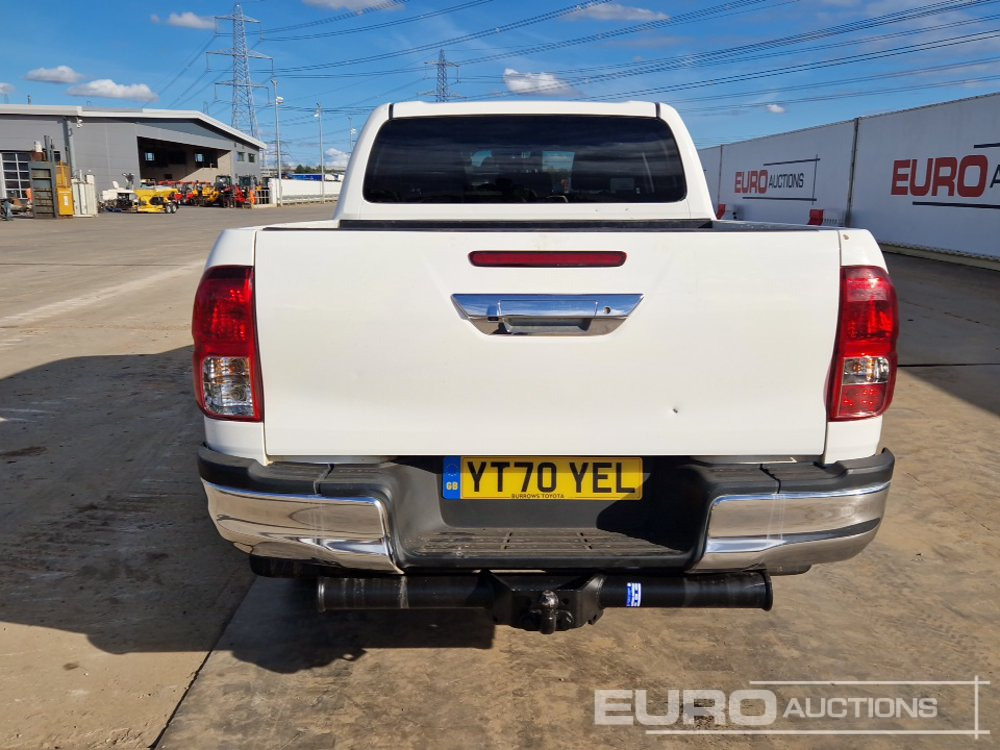 2020 Toyota Hilux Icon - Pikaps: foto 4 2020 Toyota Hilux Icon - Pikaps: foto 4