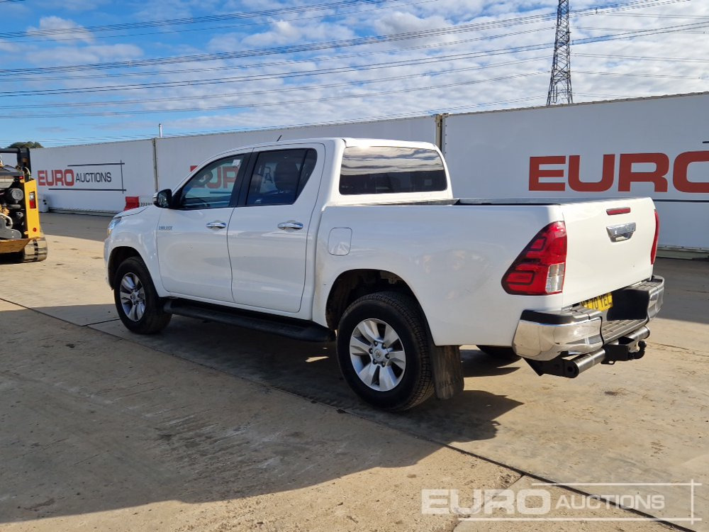 2020 Toyota Hilux Icon - Pikaps: foto 3 2020 Toyota Hilux Icon - Pikaps: foto 3