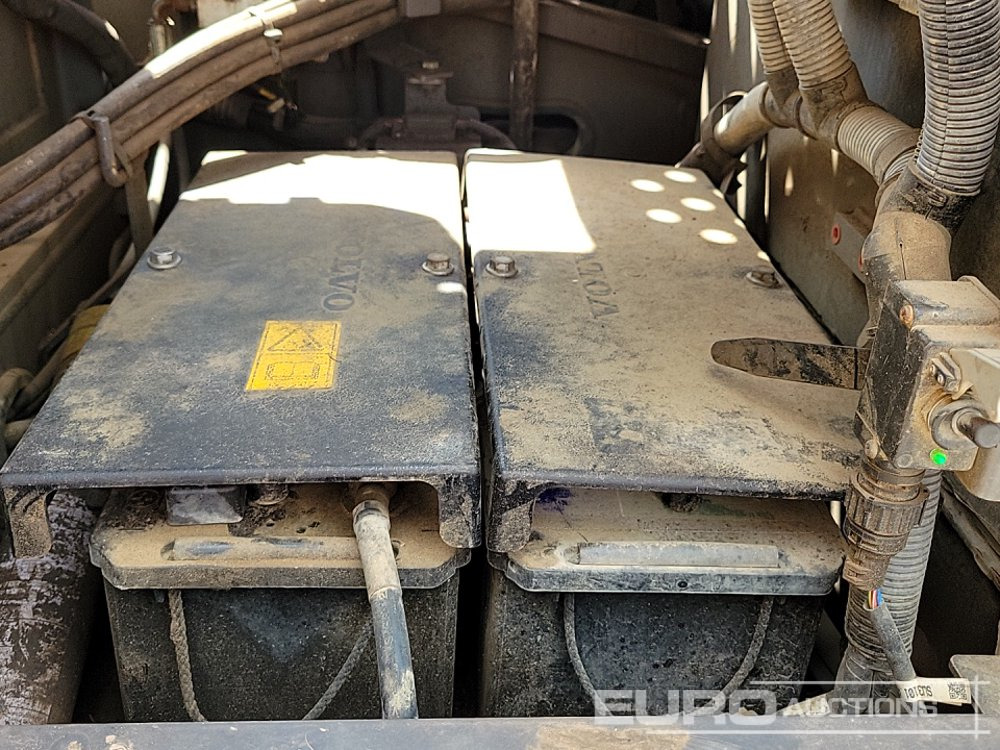 Kāpurķēžu ekskavators 2020 Volvo EC220EL: foto 44