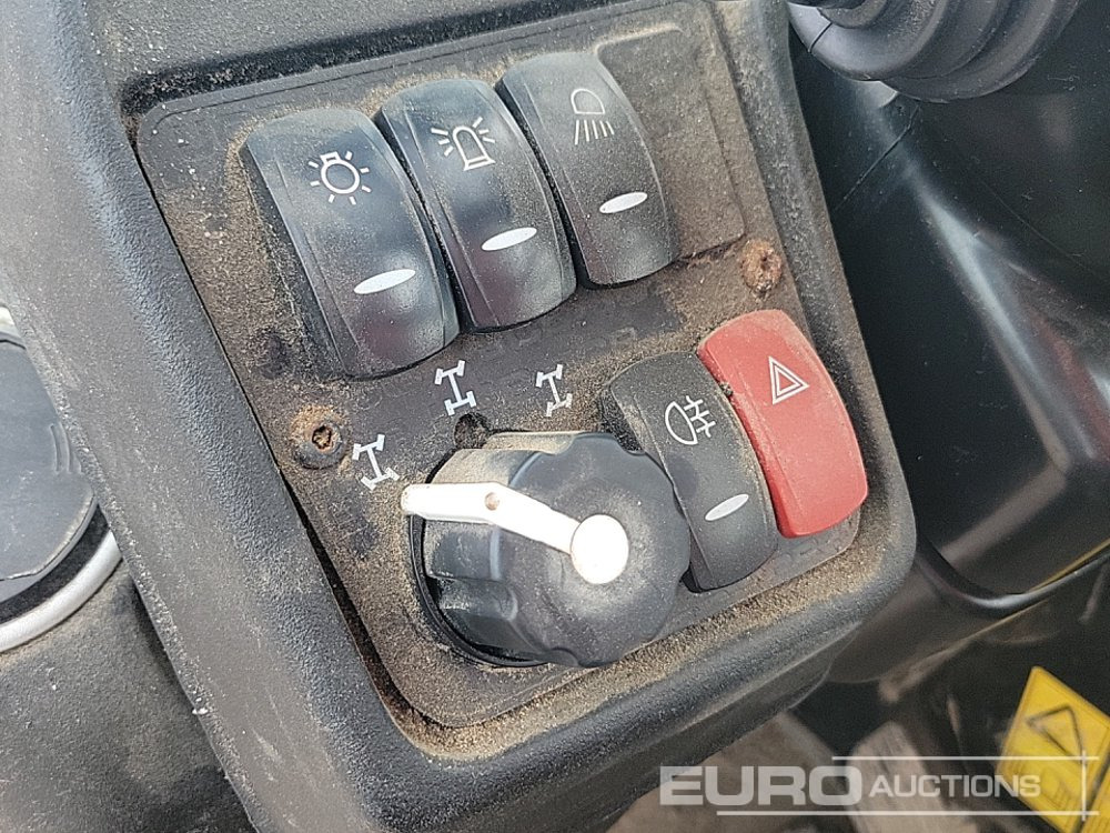 Teleskopiskais iekrāvējs 2021 JCB 531-70: foto 49