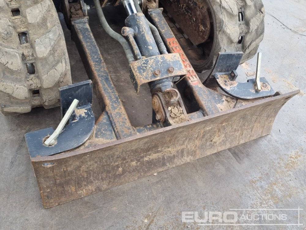 Mini-ekskavators 2021 Kubota K008-3: foto 26