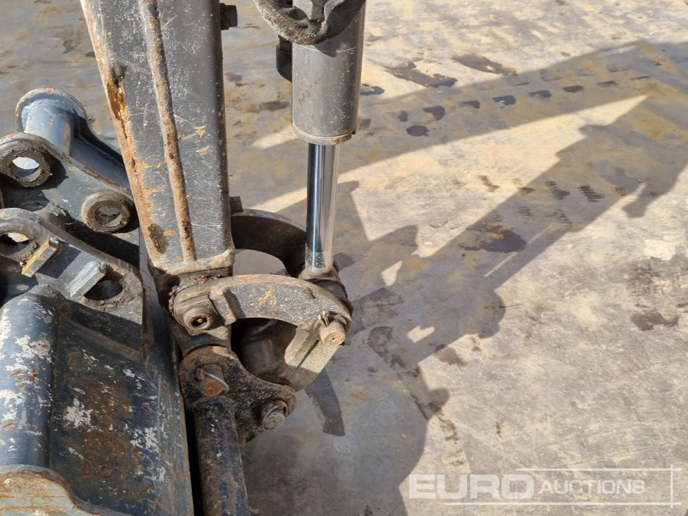Mini-ekskavators 2021 Volvo EC18E: foto 20