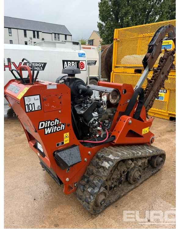 2022 Ditch Witch C24X - Tranšeju racējs: foto 3 2022 Ditch Witch C24X - Tranšeju racējs: foto 3