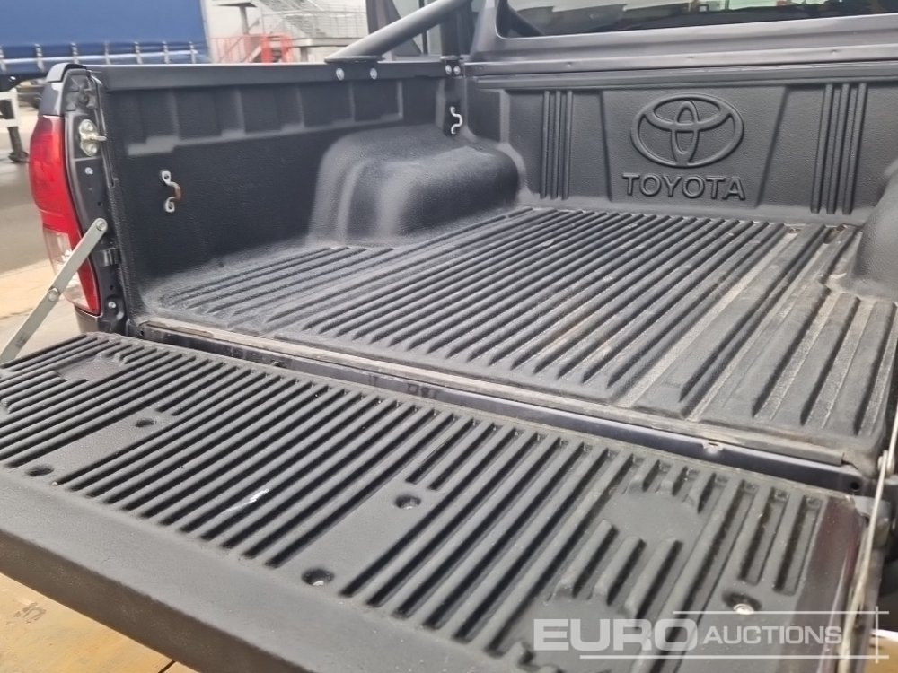 Pikaps 2023 Toyota Hilux: foto 21