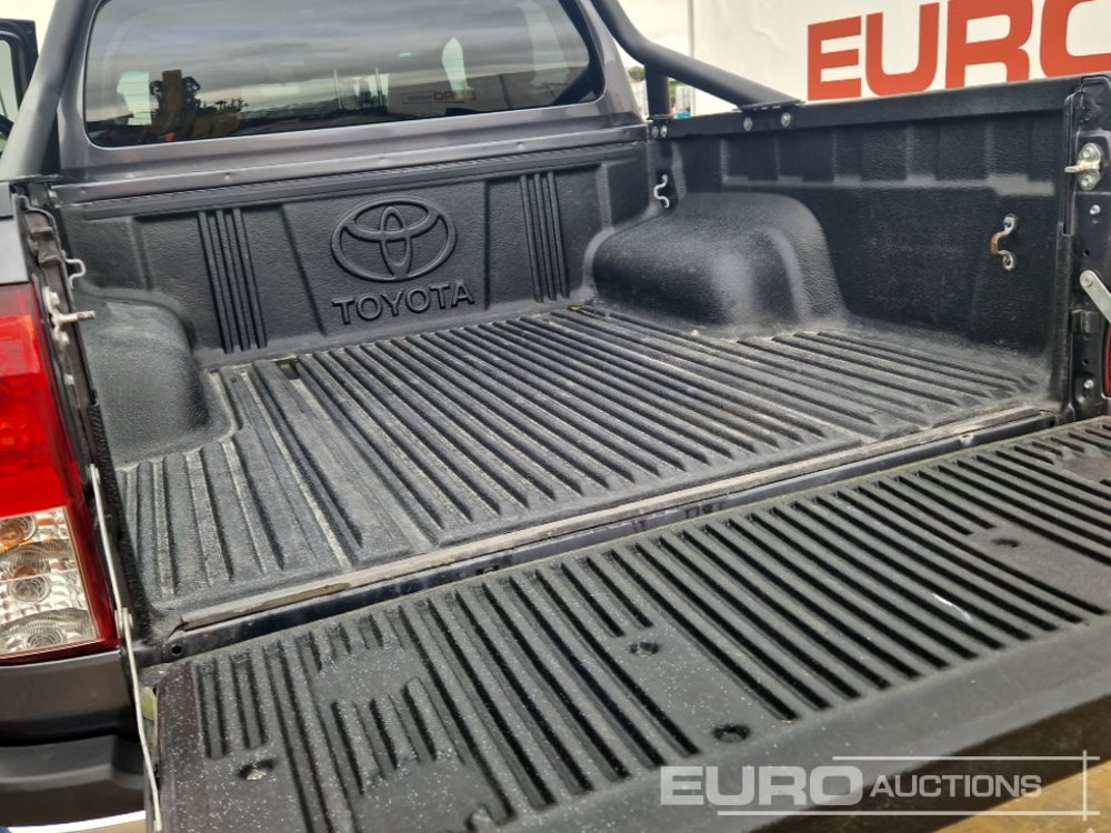 Pikaps 2023 Toyota Hilux: foto 20